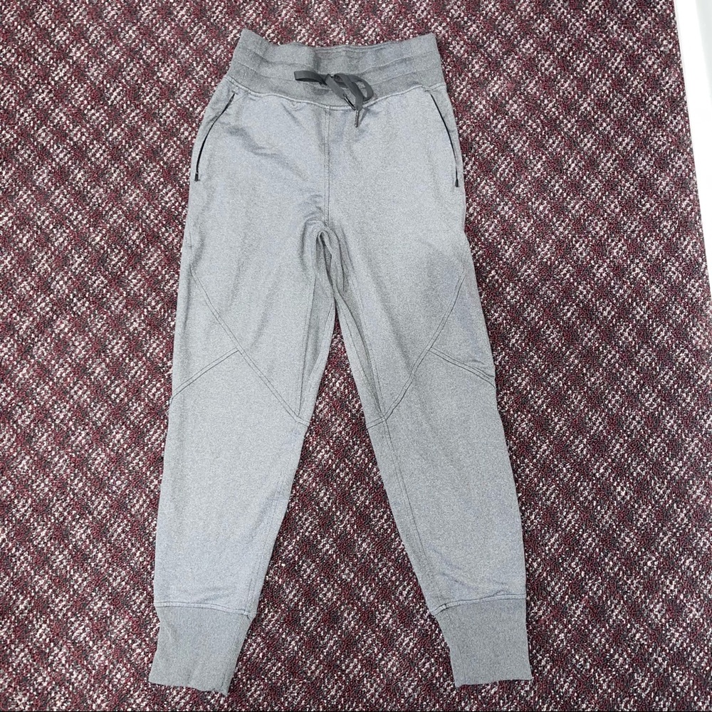 Lululemon joggers, size 4